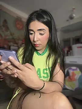 kiaraglam2 Webcamshow