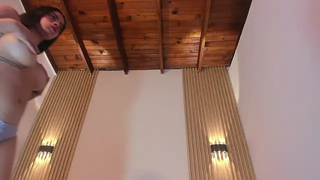 LaylaEmber Live XXX-chat