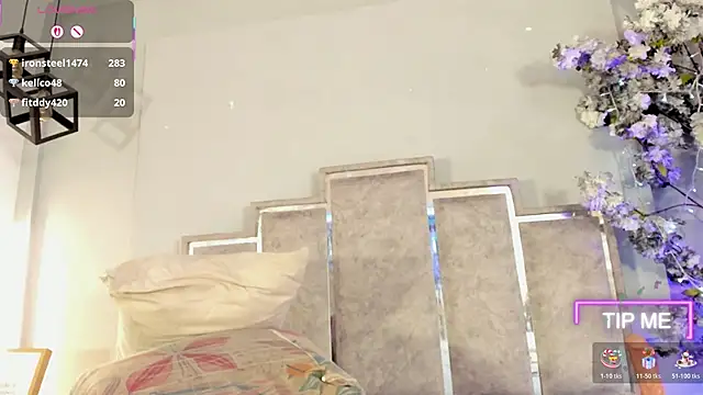 GabyyJones: онлайн-секс-чат