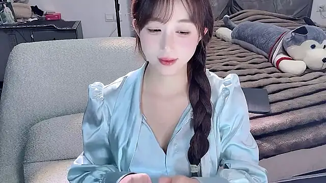 Chat +18 de naiyaomeimei ao vivo