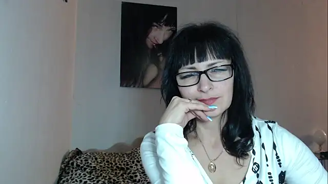 Czat XXX na żywo – Eila_Morigan