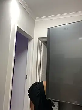 XXX chat uživo modela Diamondpussy97