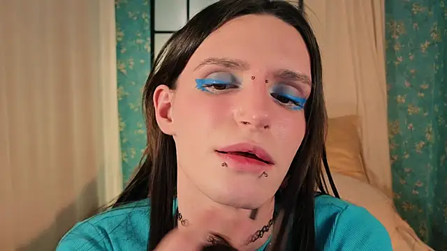 madi_snowのウェブカメラショー