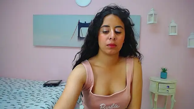 scarlett_clyde's Live XXX Chat