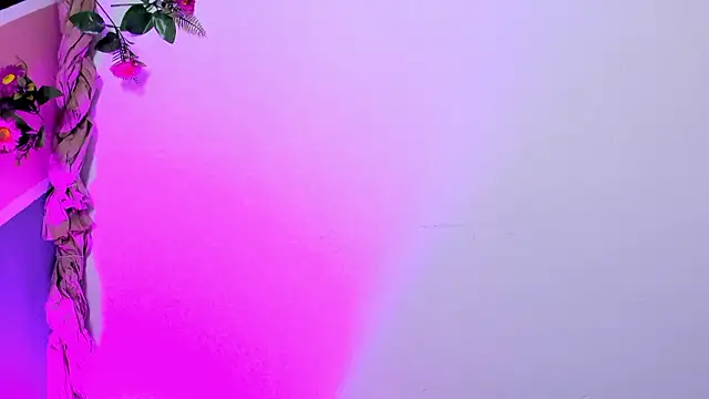 little_emma0のライブXXXチャット