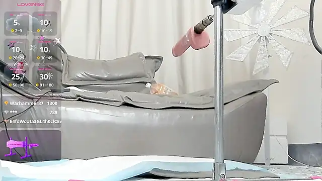 fox-yiyi's Webcam Show