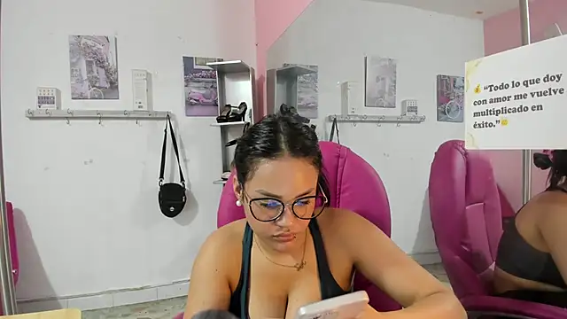 CAMILA--REY live XXX chat