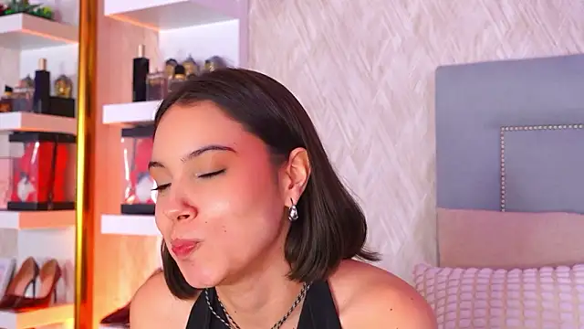 دردشة Sofy_Bradd الجنسية المباشرة