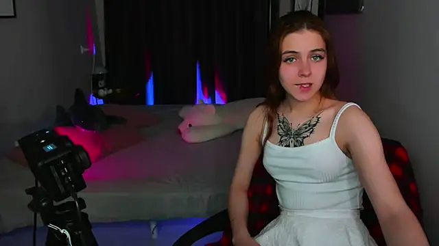 Bella_xBaby: онлайн-секс-чат