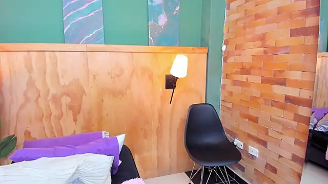 แชท XXX สดของ milavega_