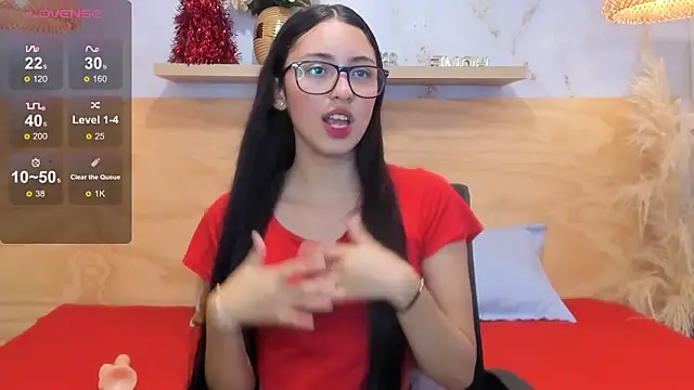 Lasira_Thill élő XXX-chatje