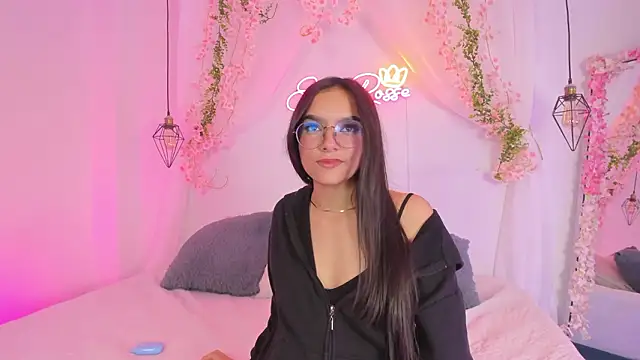 eimi_rosse18's Live XXX Chat