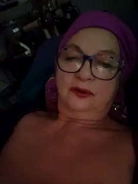 Czat XXX na żywo – Hot-Muci