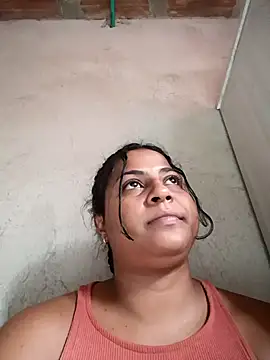 Giselabrunette25's Live XXX Chat