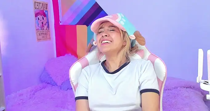 NekoWaifu's Live XXX Chat