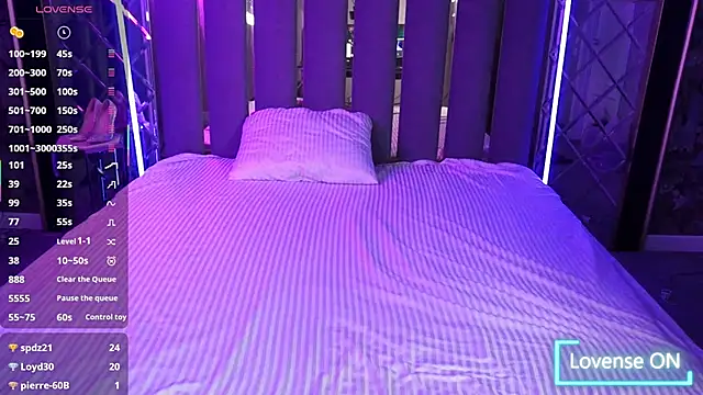 AmiraChase Pertunjukan Webcam