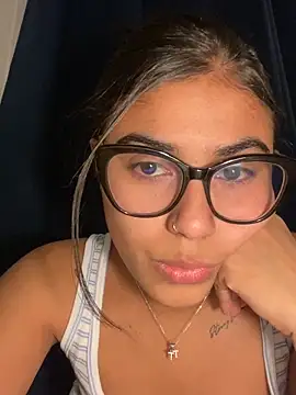 adorablepetite Adlı Modelin Web Kamerası Şovu