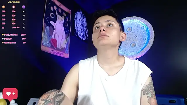 girl_intense444's Live XXX Chat