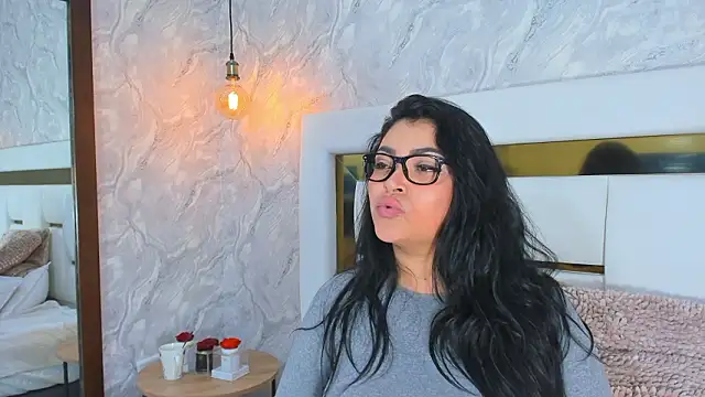 EmaBakker élő XXX-chatje