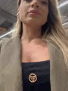 Chat XXX en directo de Ivy_Bae