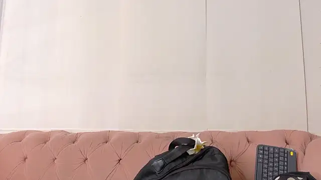 Chat +18 de natalia_aguirre1 ao vivo