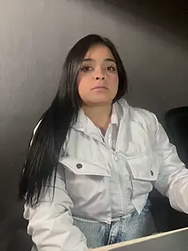 Chat XXX en directo de Emily_Rivers_