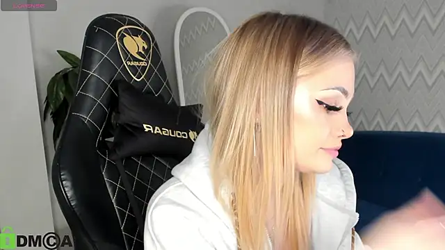 Chat +18 de KarinaBroks ao vivo