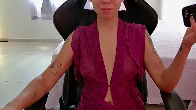 DearArtemis Live XXX Chat