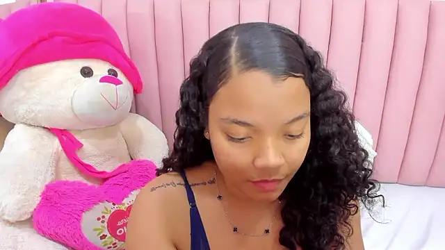 ISABELLA_020のライブXXXチャット