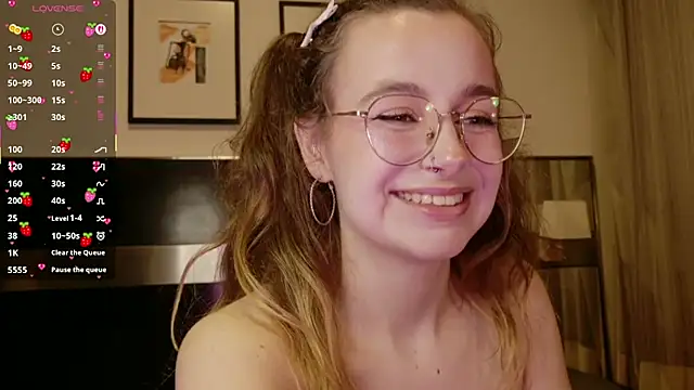 lolatheangel 即時 XXX 聊天