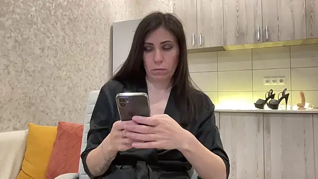 HotyWinter 即時 XXX 聊天