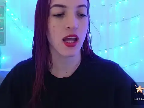 ninaa_fox 现场XXX聊天