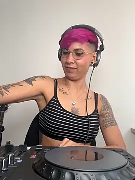 MiaMorgan_ – Live XXX-chat