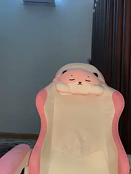 wang1472581 网络视讯表演