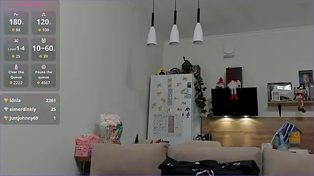 Girl_alone_home Adlı Modelin Canlı XXX Sohbeti