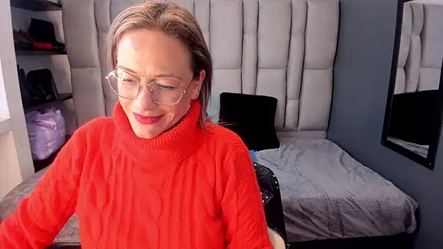 Charlot_milf Webcam show