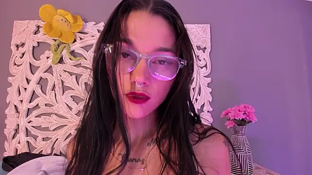 loraineblakeのライブXXXチャット