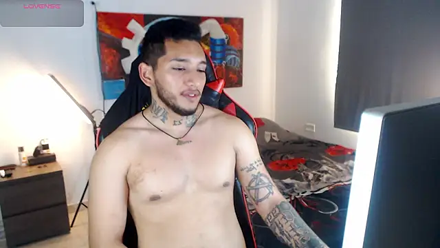 Živý XXX chat EvanVelvet