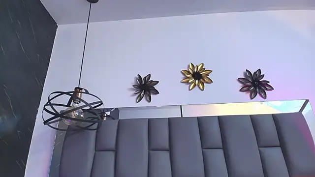 _MiaBrown_'s Live XXX Chat