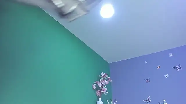 Kaira_mosse Chat XXX live