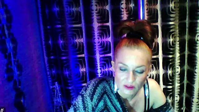 SoniakissのライブXXXチャット