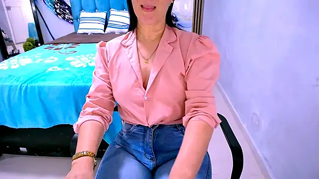 دردشة BitterMomXxx الجنسية المباشرة