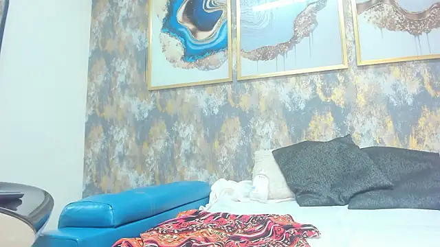 TanyaOconnor: διαδικτυακό σόου στην κάμερα