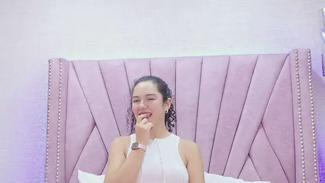 Chat XXX ao vivo de RoxanaAngel