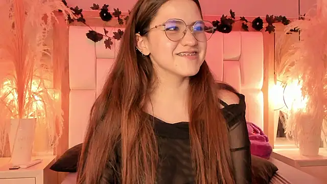 Daphne_And_Roger Webcam-Show