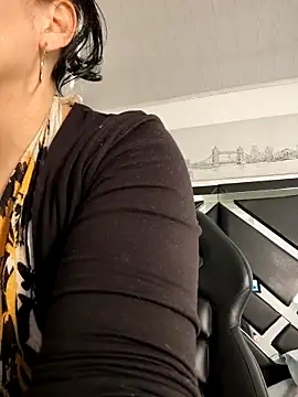 Natasha_miilf live XXX chat