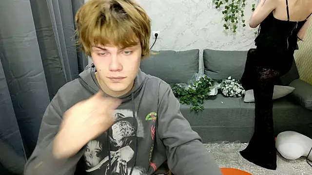 Bonnie_And_C1ydeのライブXXXチャット