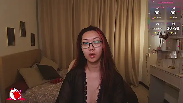 Chat +18 de Marine_Vact ao vivo