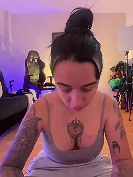 EmmyEvans1 라이브 XXX 채팅