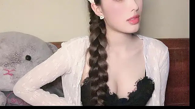 Mi-Chibi's Live XXX Chat